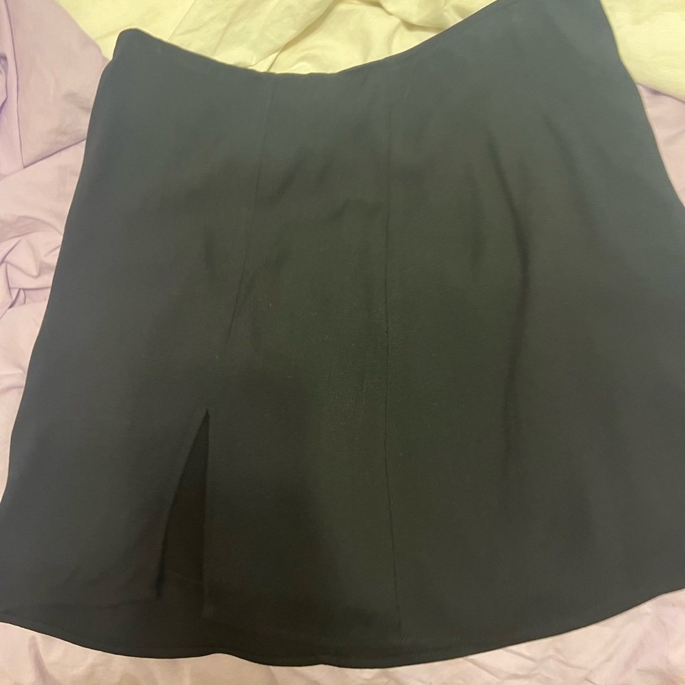 Nwt sunday best tatiana aritzia skirt